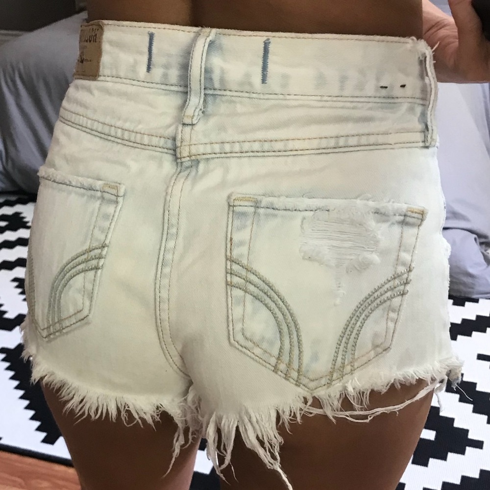 Hollister high waisted shorts